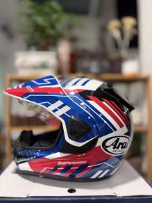 Arai Tour Cross 5