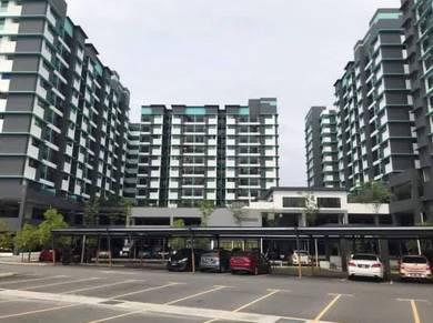 Condominium For Auction in Residensi Zamrud