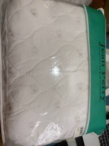Fitted Mattress Protector