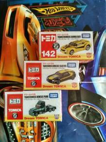 Dream Tomica Transformers Bumblebee Set
