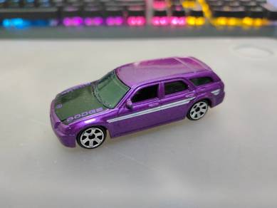 Matchbox Purple Dodge Magnum from 5 pack