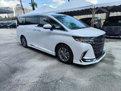 Toyota Alphard Z in Old Klang Road, KUL