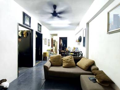 Apartment For Sale in Pangsa Indah