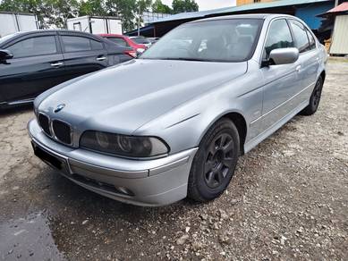 BMW 525i 25i (CKD) in Klang, SGR