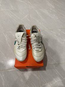 Kasut Bola Nike Premier FG 9UK