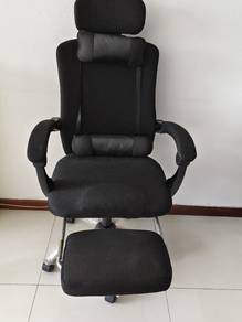 Office Chair with footrest 