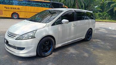 Mitsubishi Grandis in Damansara, KUL