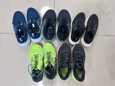 Running shoes size 7.5 UK