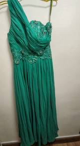 Pretty Tiffany green dinner gown with embroidery 