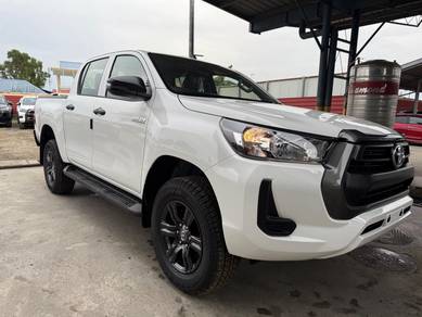 2026 Toyota Hilux E