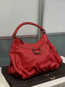 Gucci Red Leather Bag (Excellent Condition)