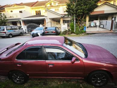 Nissan Sentra L in USJ, SGR