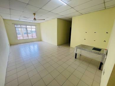 Apartment For Sale in Pangsapuri Bayu Suria