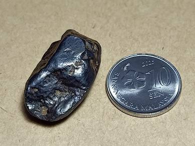 Permata Cincin Batu Meteor