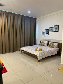Condominium For Rent in Tropicana Bay Residences @ PWC
