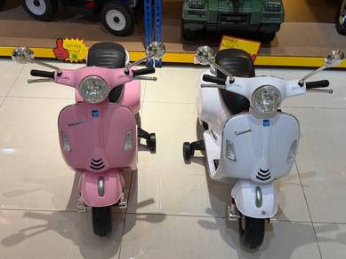 Kids Electric Ride-On Motorcycle with Remote Contr