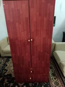 Naufal perabut terpakai wardrobe 