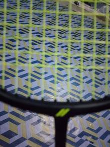 Raket Badminton
