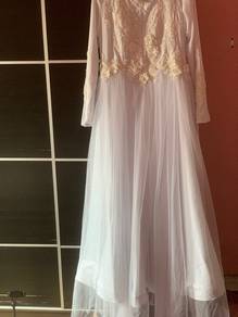 Gown untuk dijual