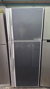 Black Toshiba Fridge Refrigerator Peti Sejuk Ais