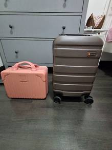 luggage / hand carry
