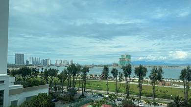 Condominium For Sale in Gurney Beach
