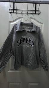 Half zip sweatshirt
