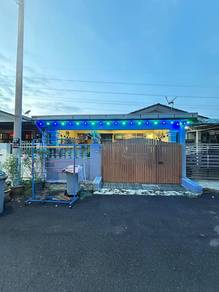 1-storey Terraced House For Sale in Mantin,NSN