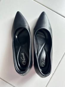 Heels all black