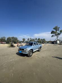 Toyota Hilux DOUBLE CAB PICKUP in Kota Kinabalu, SBH