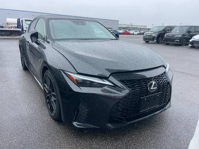 Lexus IS 300 F SPORT MODE BLACK in Subang Jaya, SGR