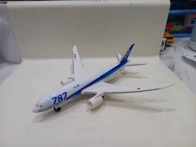 Tomica ANA Boeing 787 Diecast Aircraft Aeroplane