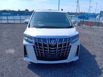 Toyota Alphard SC in Damansara, KUL