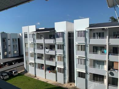 Apartment For Sale in Delta Heights