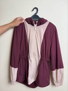 NADA Vera Cinched Windbreaker in Burgundy Sand