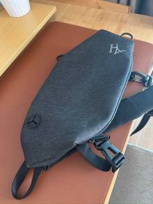 Arctic Hunter sling bag