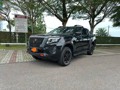 Nissan Navara PRO-4X in Johor Bahru, JHR