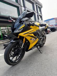 Yamaha R15