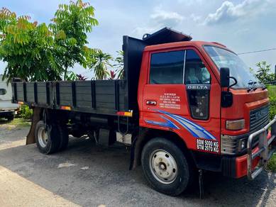 lori daihatsu tippe 3 tan