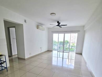 Condominium For Sale in Tropicana Bay Residences @ PWC
