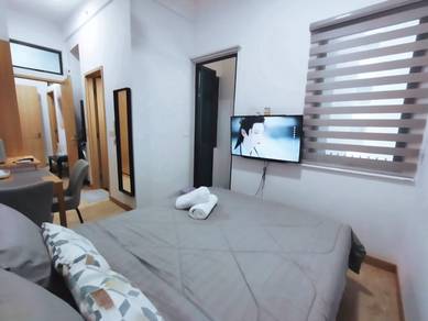Condominium For Rent in The Luxe by Infinitum