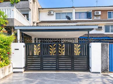 3-storey Terraced House For Sale in Ampang,SGR