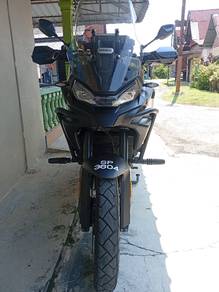 CFMOTO 700MT