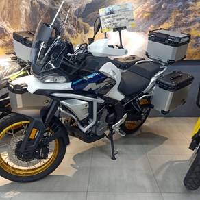 CFMOTO 700MT