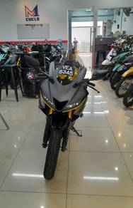 Yamaha R15