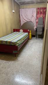 Solid single wooden bed n matress