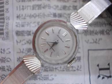 Vintage seiko lady watch