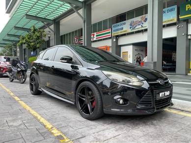 Ford Focus Ti-VCT SPORT PLUS in Damansara Damai, SGR