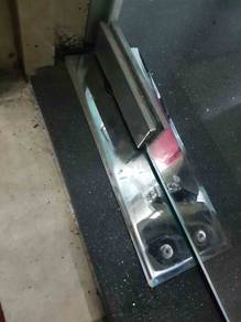 GLASS DOOR MAINTENANCE l hydraulik dan selenggara
