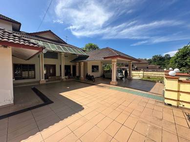 Bungalow House For Sale in Gombak,SGR